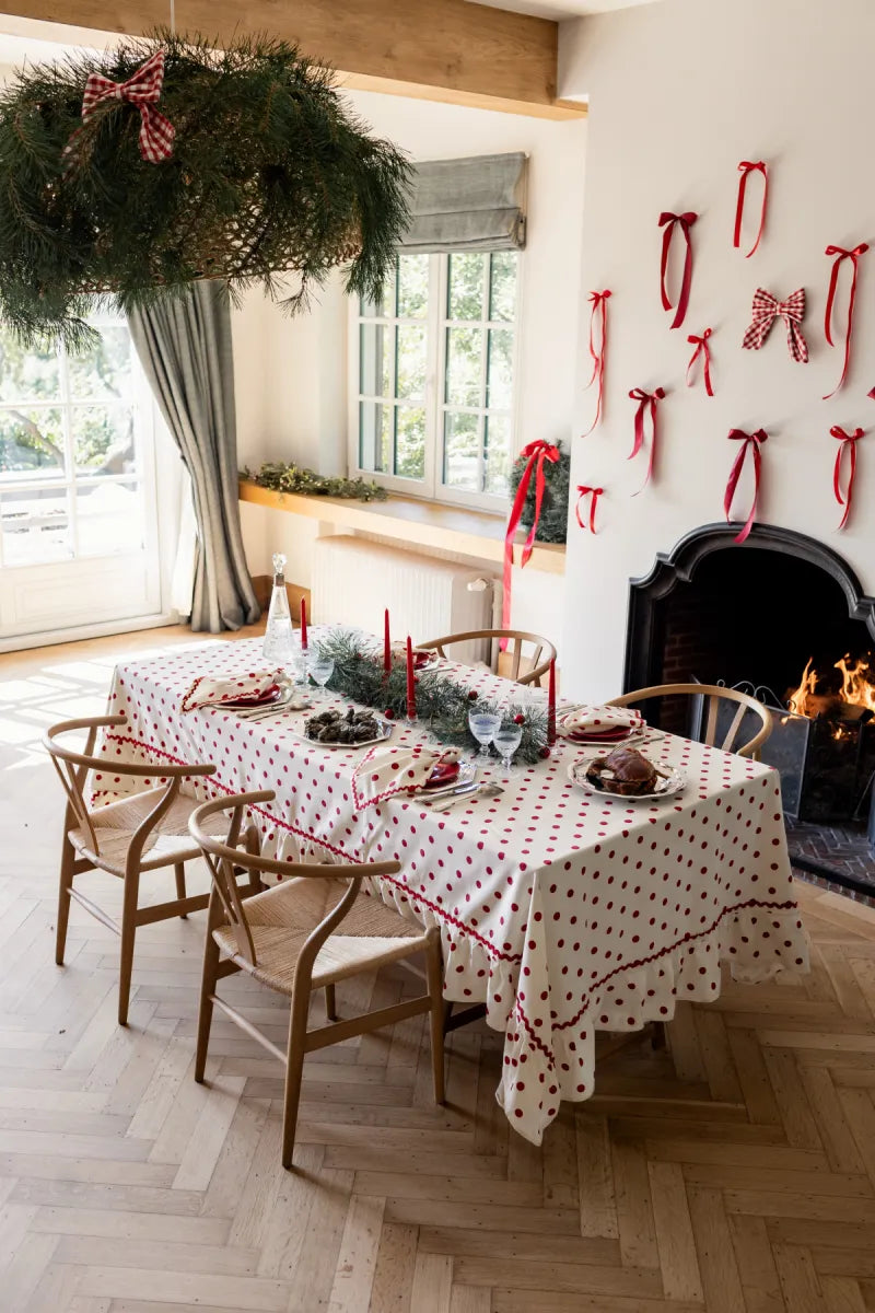 Maison Dinette Tafellaken - Rode bolletjes