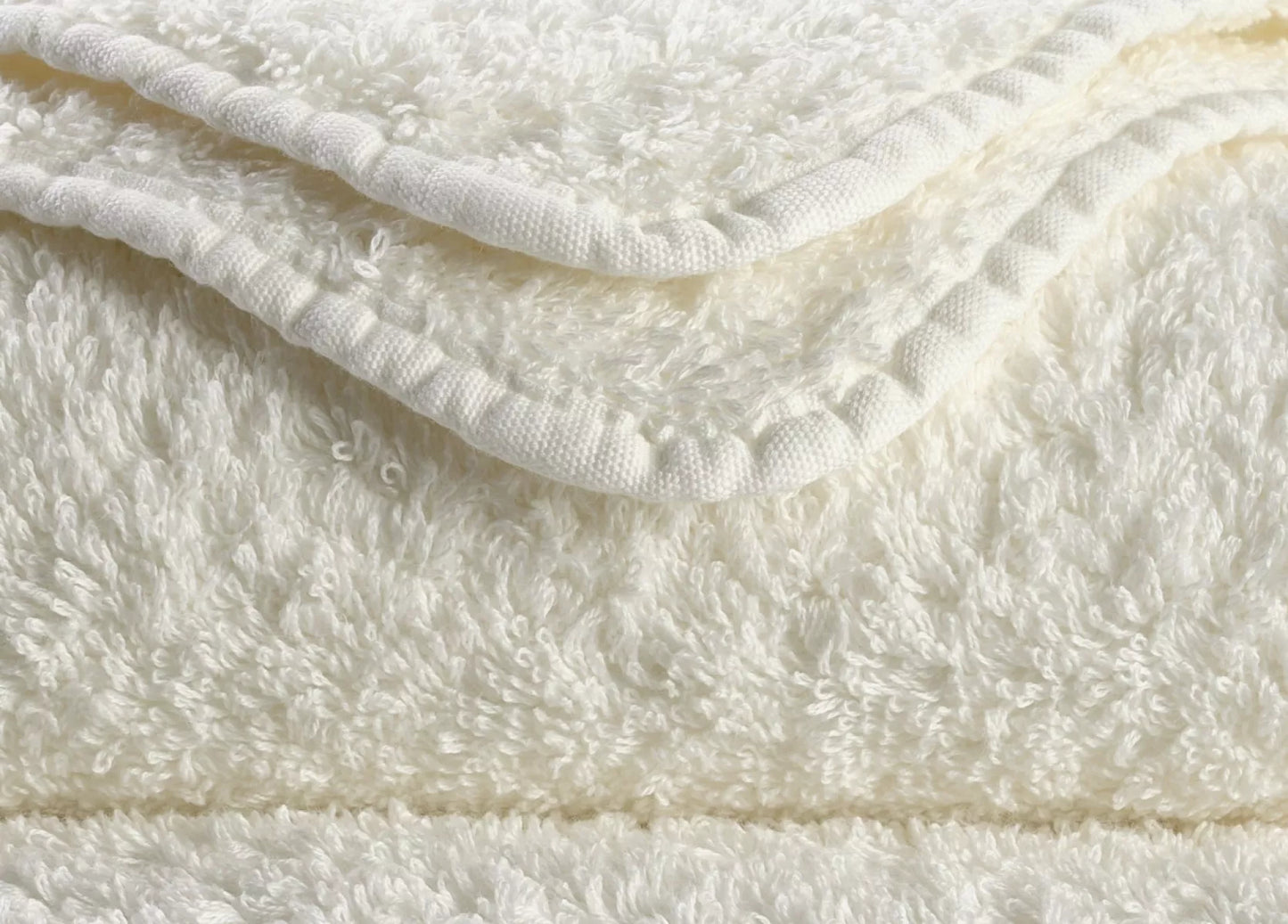 Abyss Habidecor Handdoek - ivory