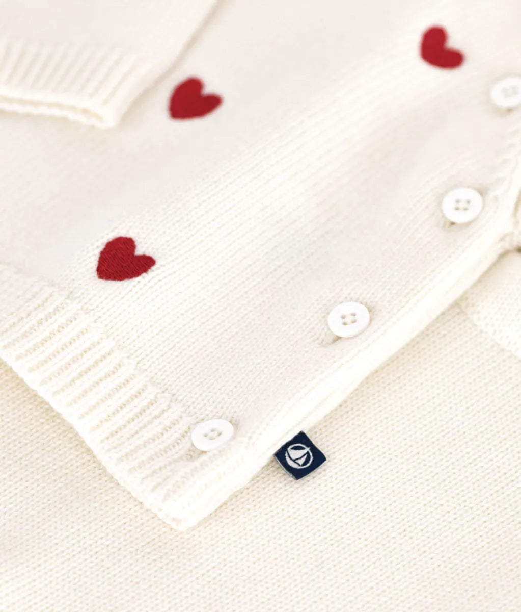 Petit Bateau Tweedelig gebreid babysetje met geborduurde hartjes