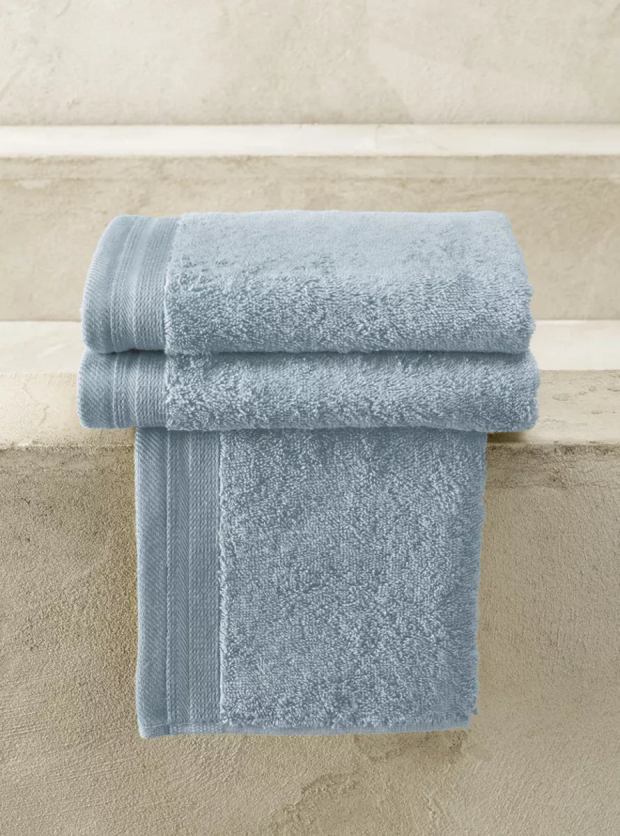 Witte Litear Handdoek - ice blue