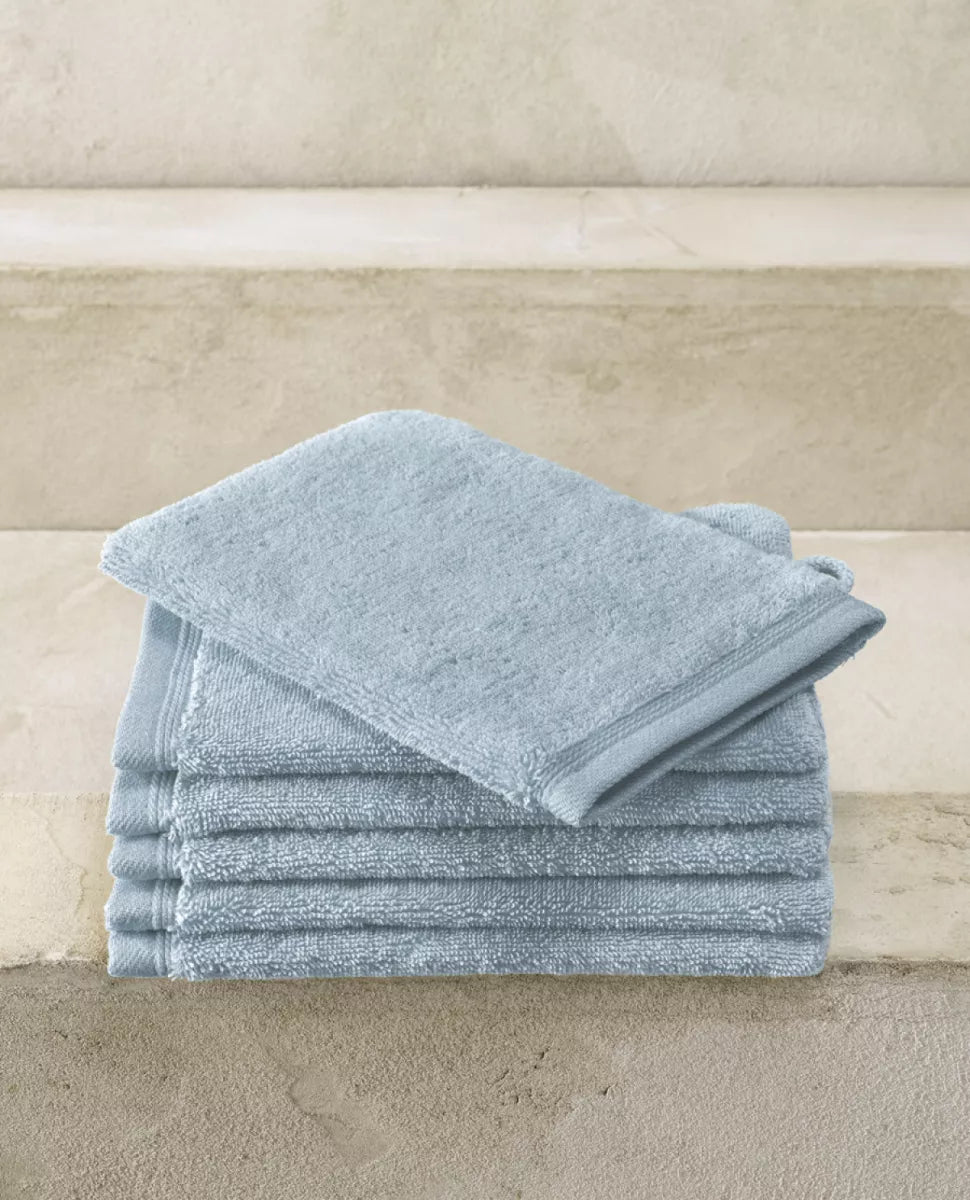 Witte Litear Handdoek - ice blue